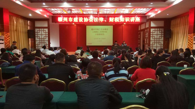 选择一家合适的工商注册代理是至关重要的。以下是一些识别合法代理的要点：